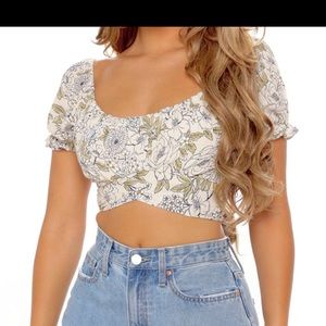 Fashion nova floral crop top
